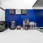 Blu Escher Mini Apartment At Vatican